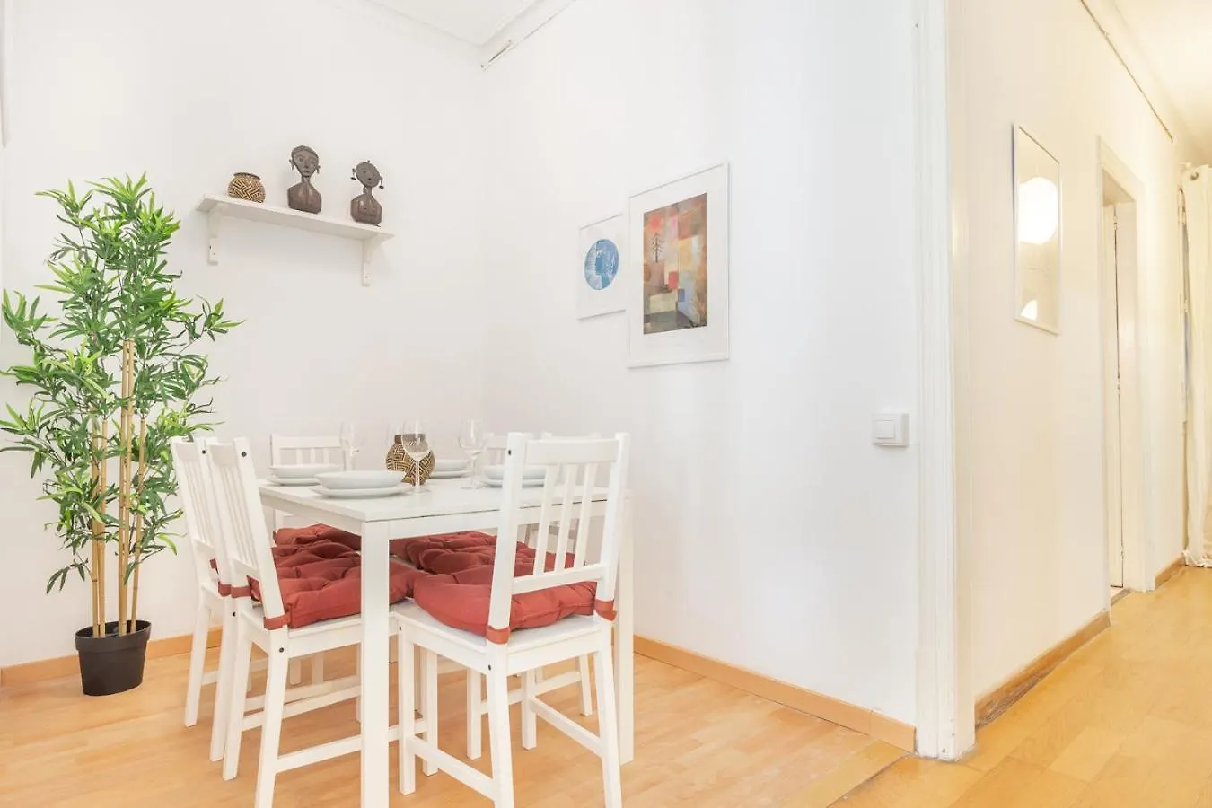Rosello Private Rooms location